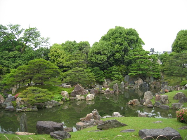 二の丸庭園（提供：元離宮二条城）