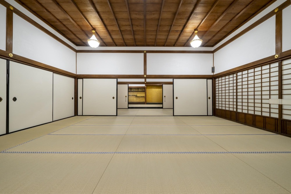 御書院三之間から一之間（提供：元離宮二条城）