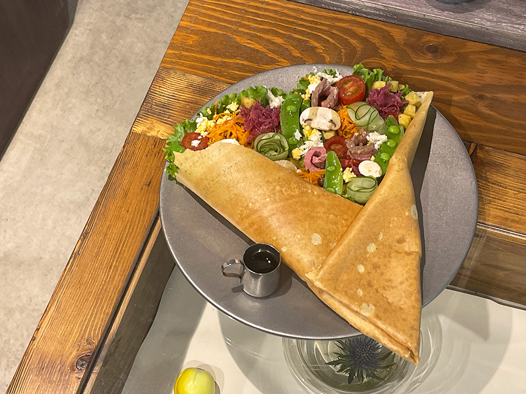 「ブーケクレープ」1600円