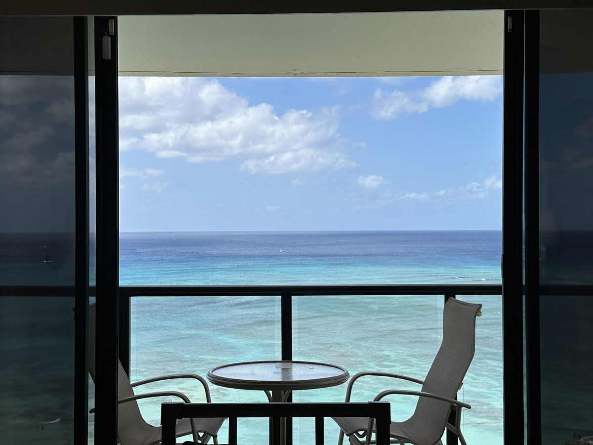 オーシャンフロントの客室からの眺め