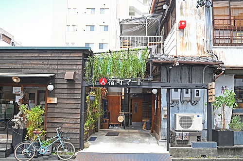 人宿町マートの外観