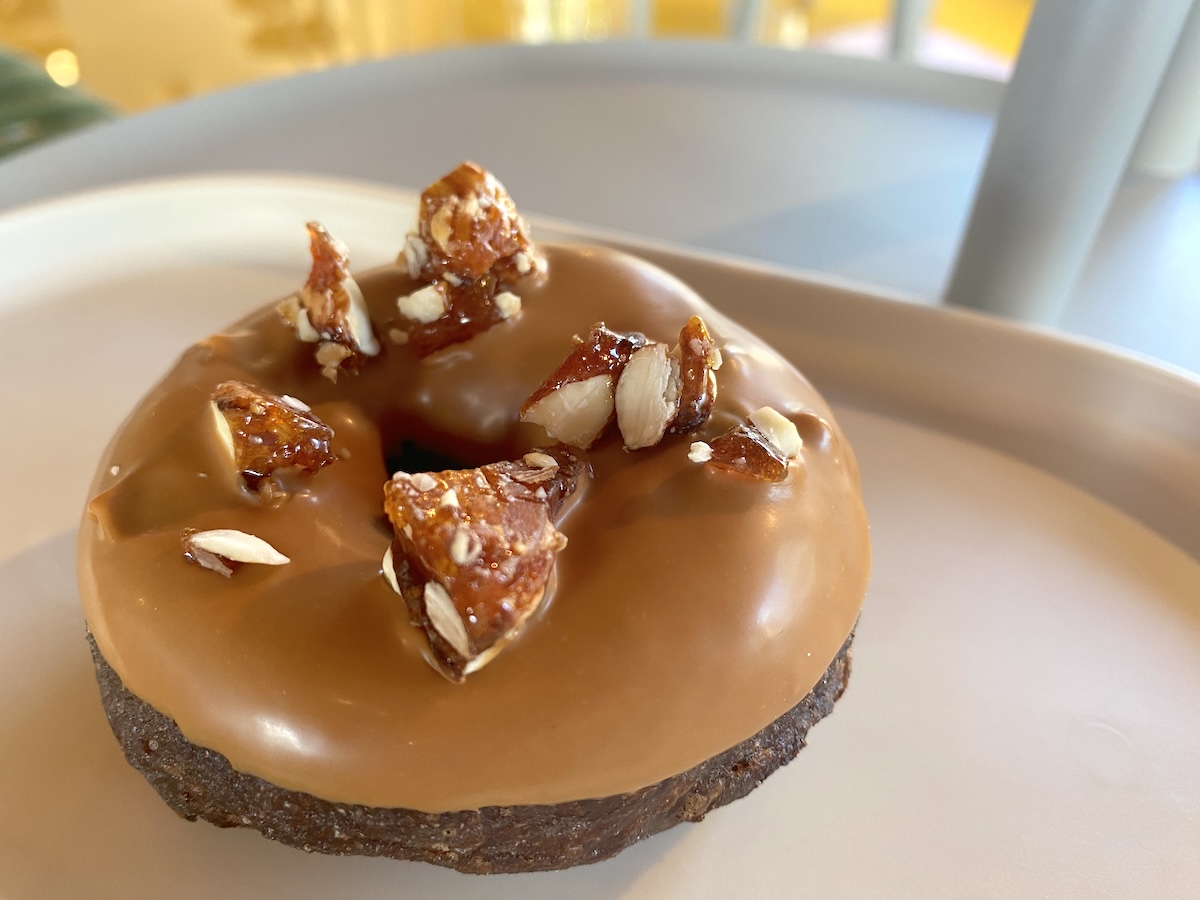 「ザクザクナッツ」