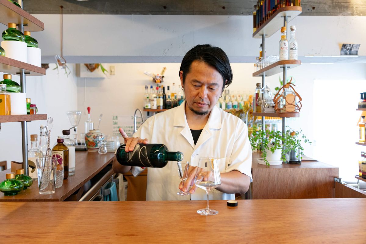 蒸留酒がよりおいしくなるよう、メジャーカップはガラス製など、森本さんのこだわりはさまざま