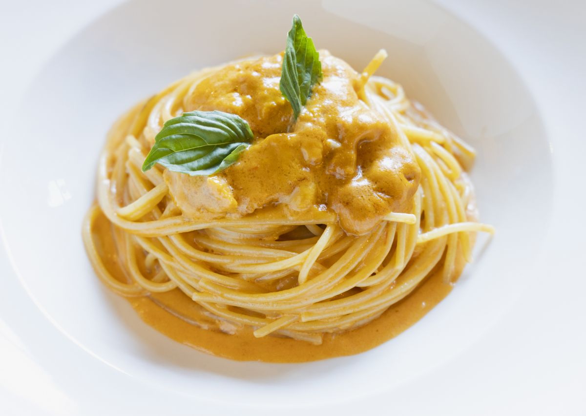 「生ウニとクリームソースのスパゲッティ」$40