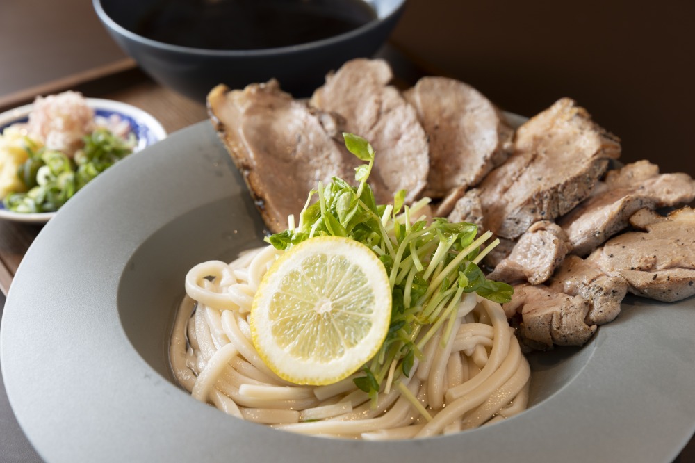 絶品昆布水玄米うどんつけ麺2300円