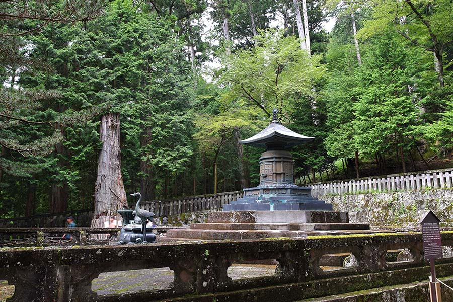 家康公が静かに眠る宝塔 叶杉