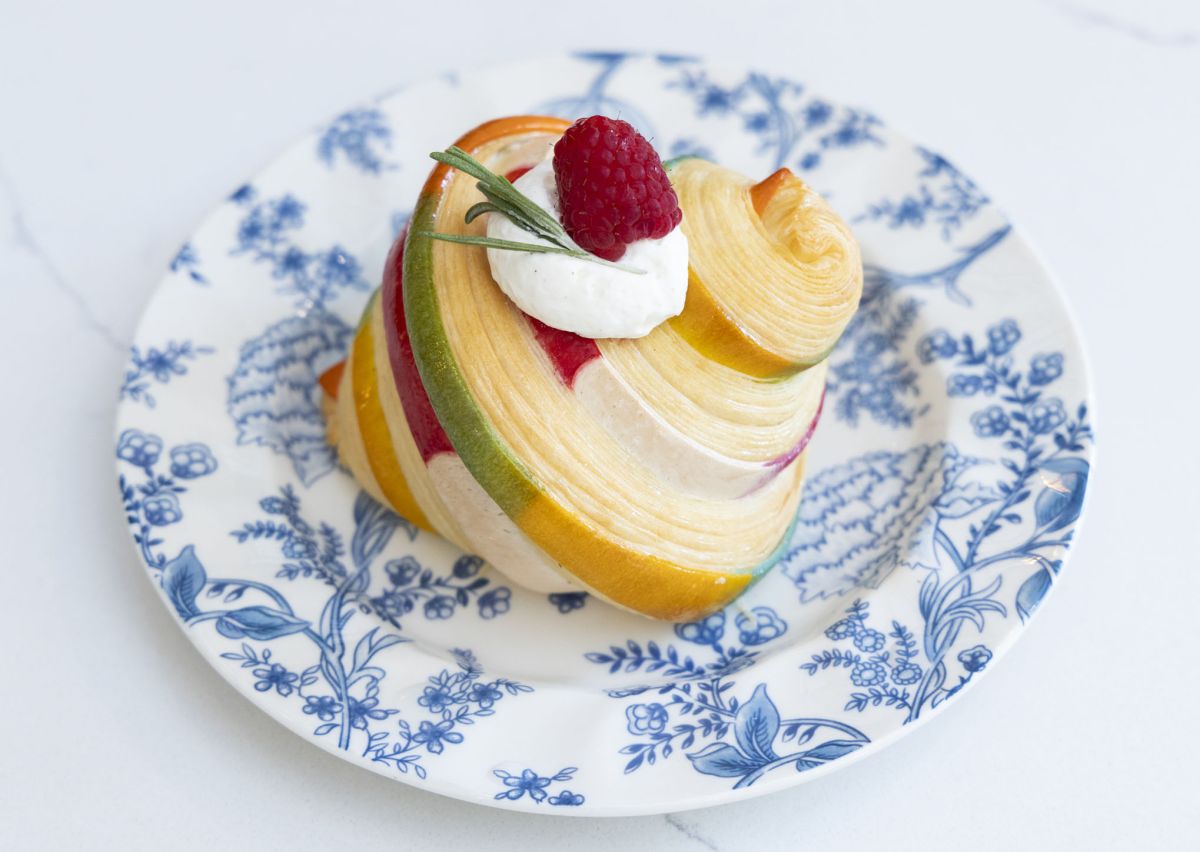 「レインボークロワッサン」$7.75