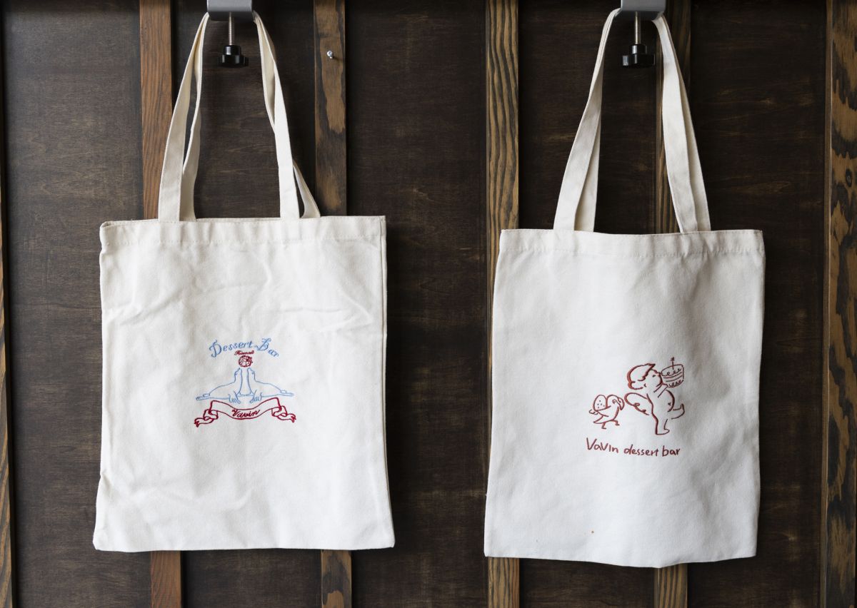 「トートバッグ」各$18