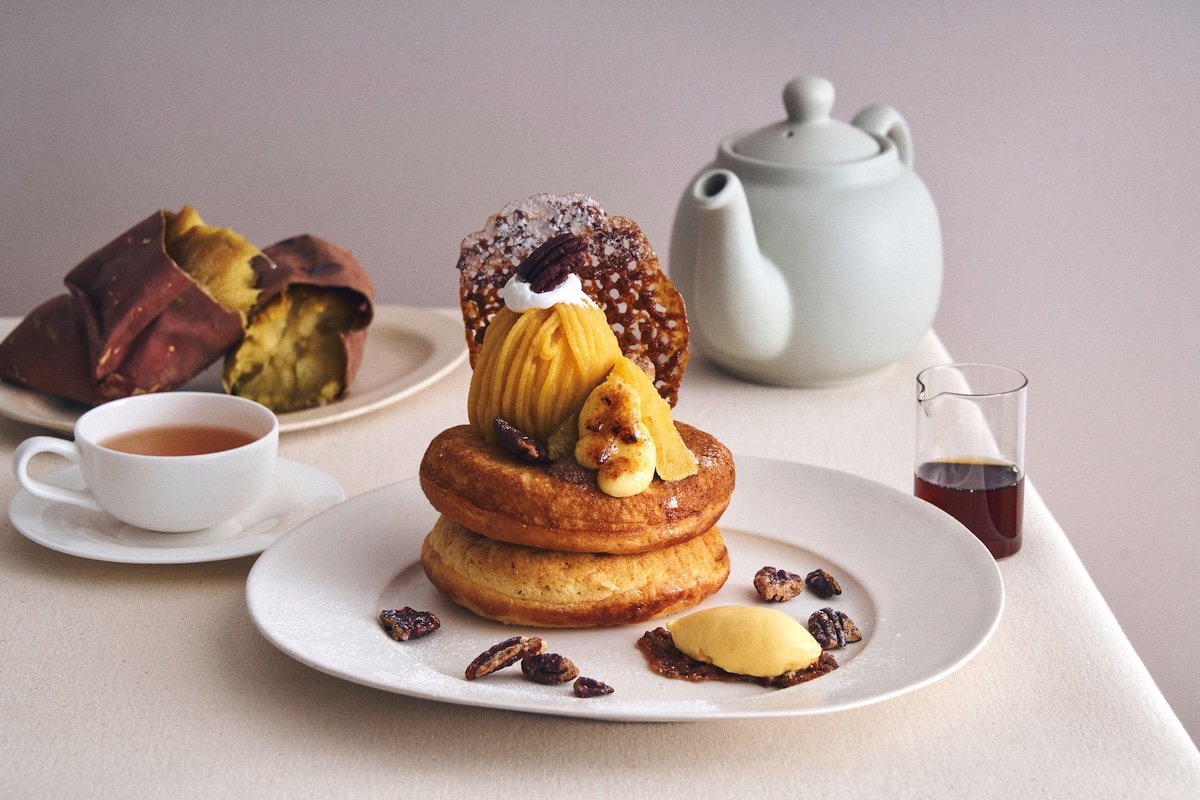 「“蜜芋”モンブランと焼き芋ブリュレのパンケーキ キャラメルソース」1760円