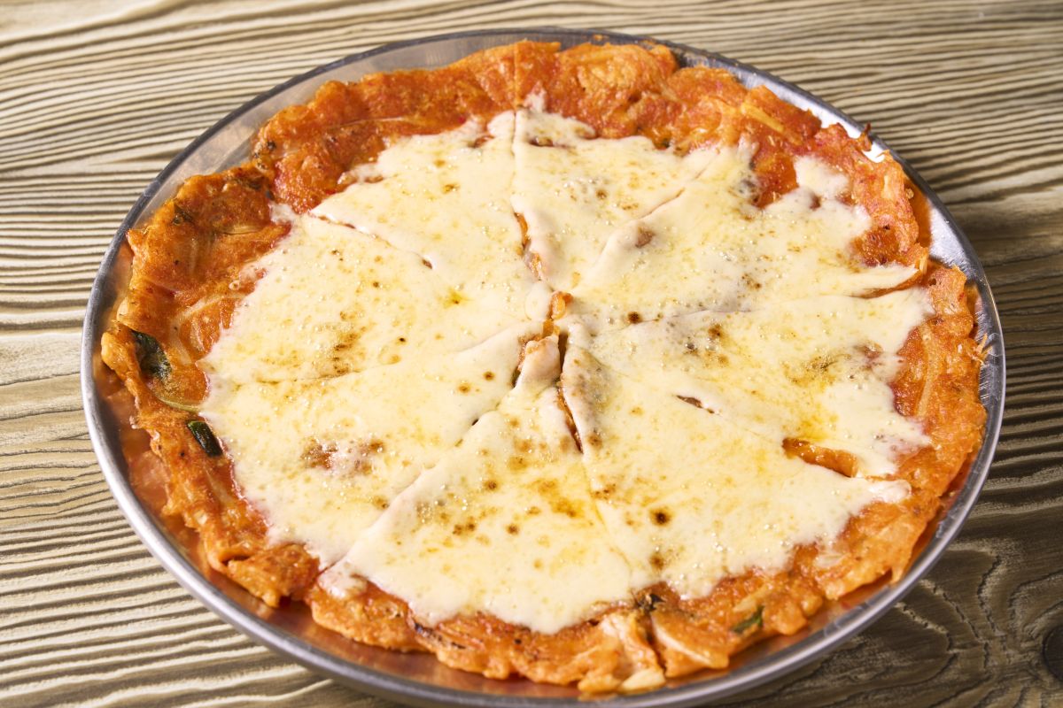 「キムチチーズチヂミ」2200円