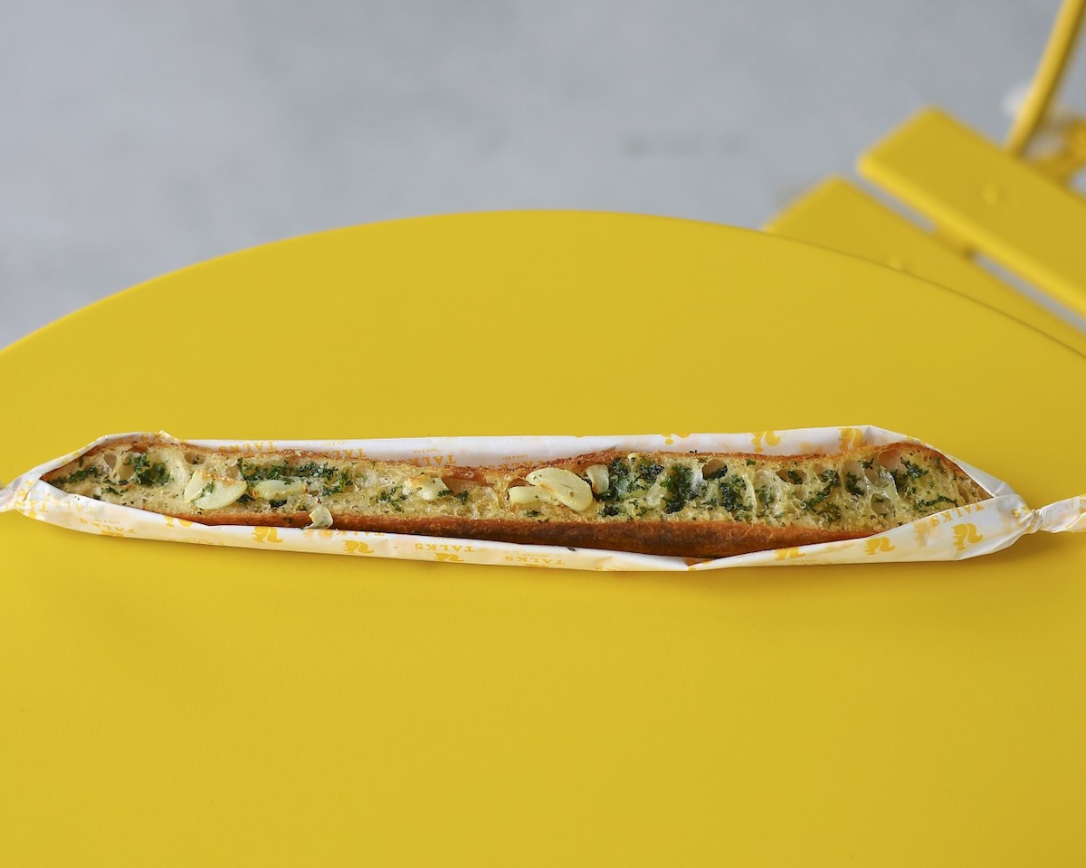 「ガーリックバターのロングトースト」600円