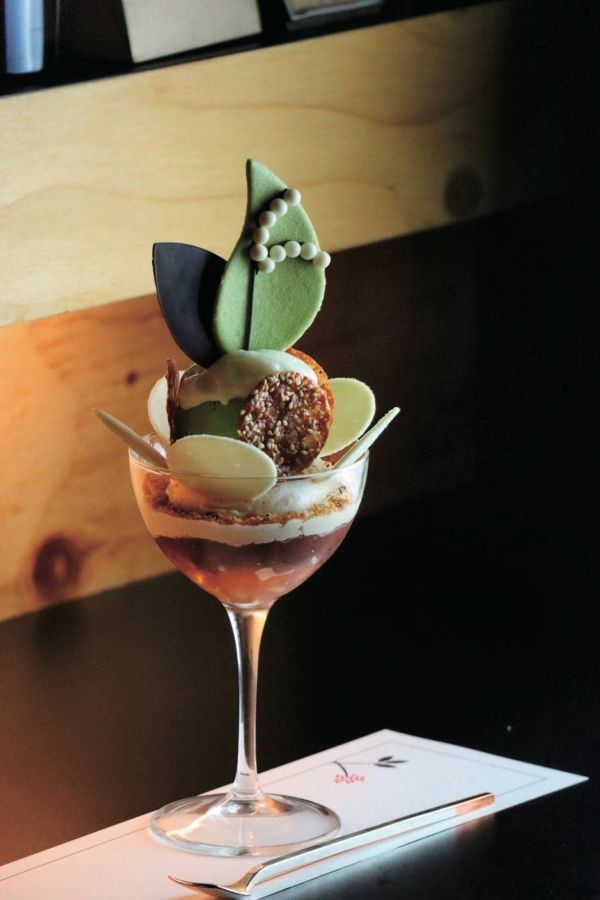 夜パフェ専門店 ななかま堂「お茶目な”すずらん”〜return to happiness〜」1880円