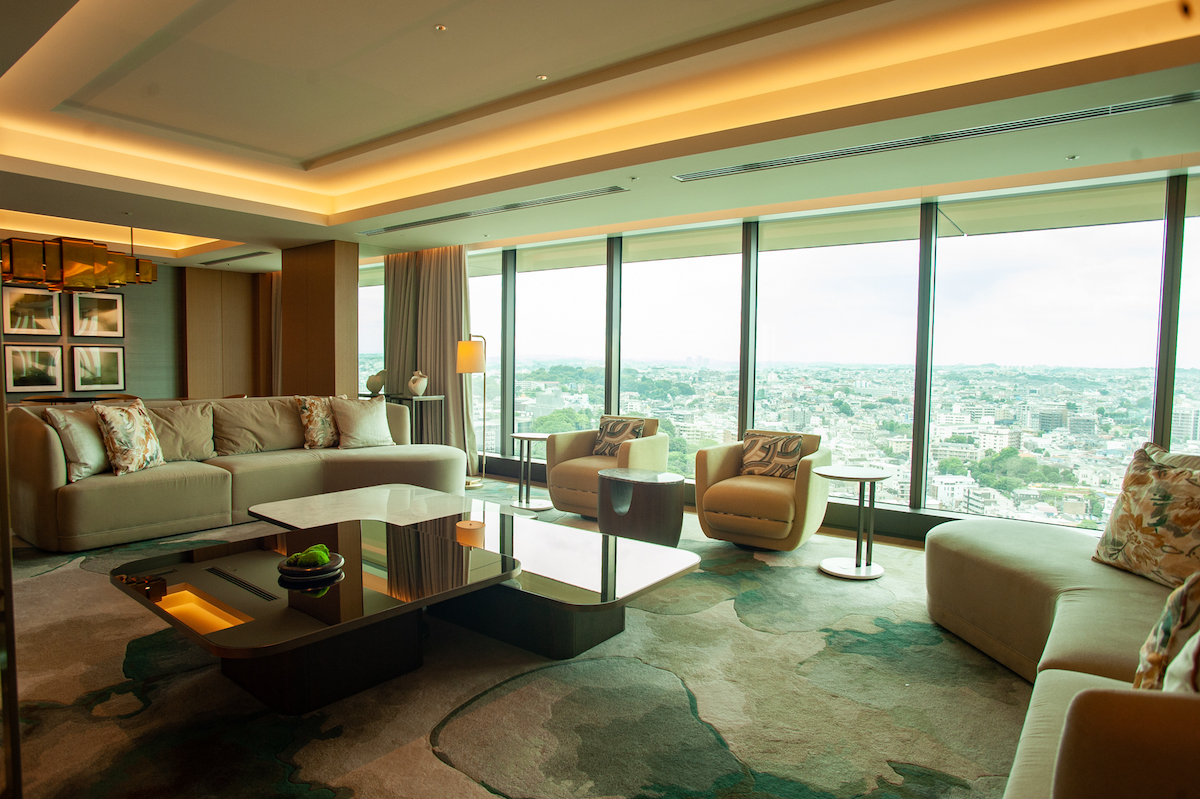 「プレジデンシャルスイート」のリビングルーム