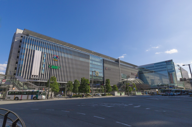 「JR博多シティ」