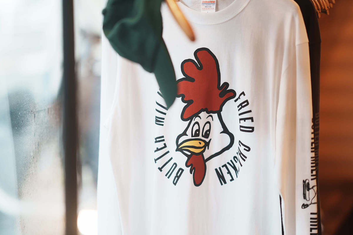 バターミルクフライドチキンの「オリジナルTシャツ」5500円