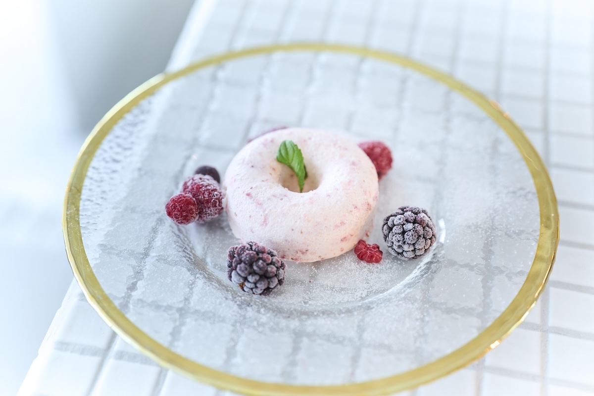 「昭和にバズってた苺ババロア」580円