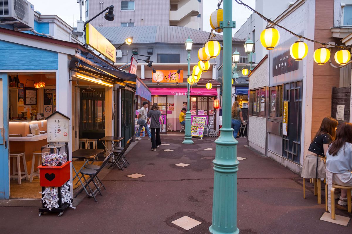 大門横丁の中心にある「光の広場」