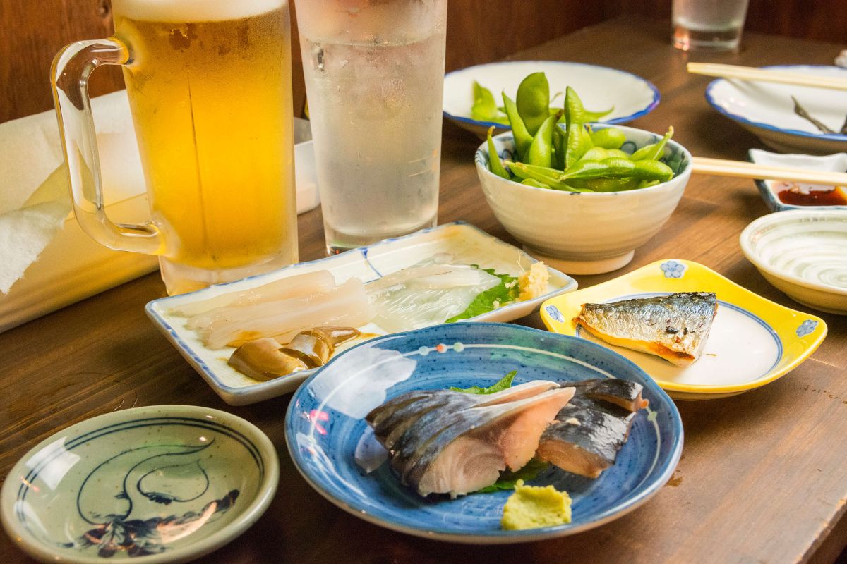 「南かやべ自家製〆サバ」850円、「ホッケ一夜干し」750円～など