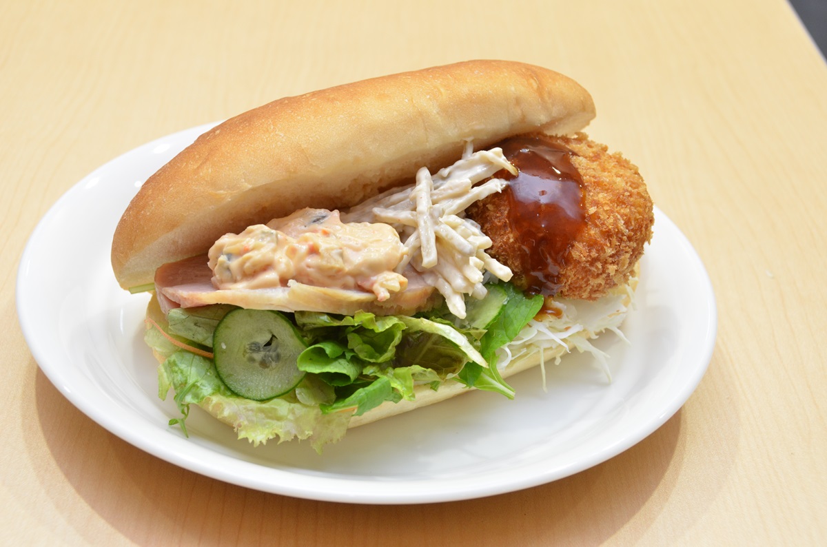 かんぴょう入りのまんぞくバーガー400円