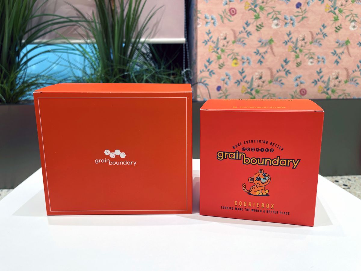 （写真左から）「大きいBox」350円、「小さいBox」200円