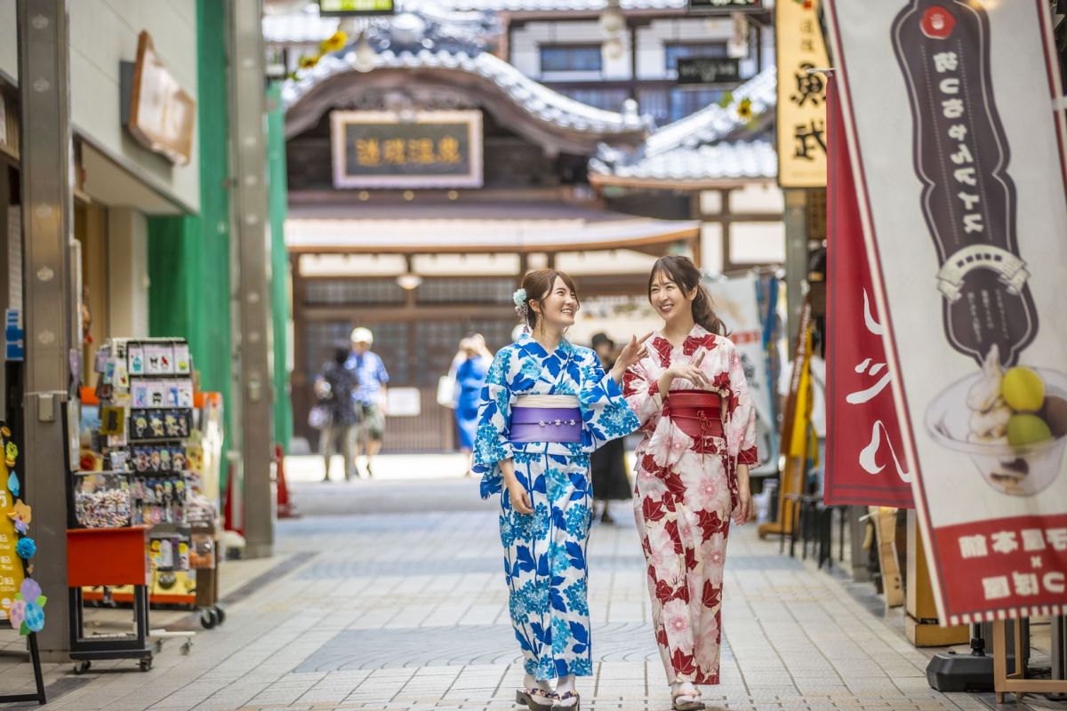 道後ハイカラ通り