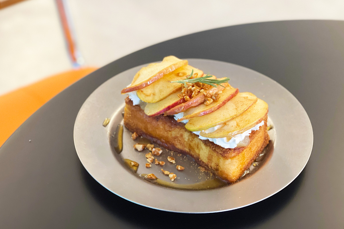 「アップルシナモンフレンチトースト」850円
