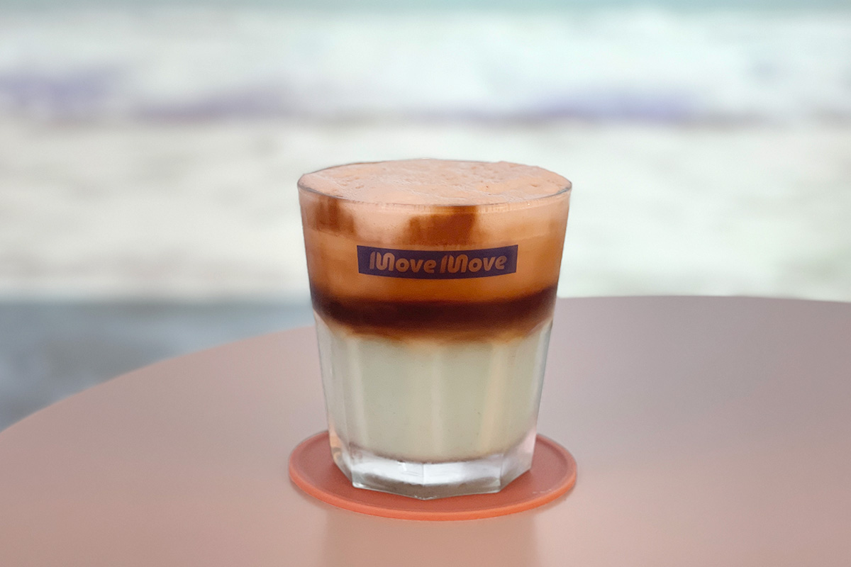 「ブルーソルトラテ」750円