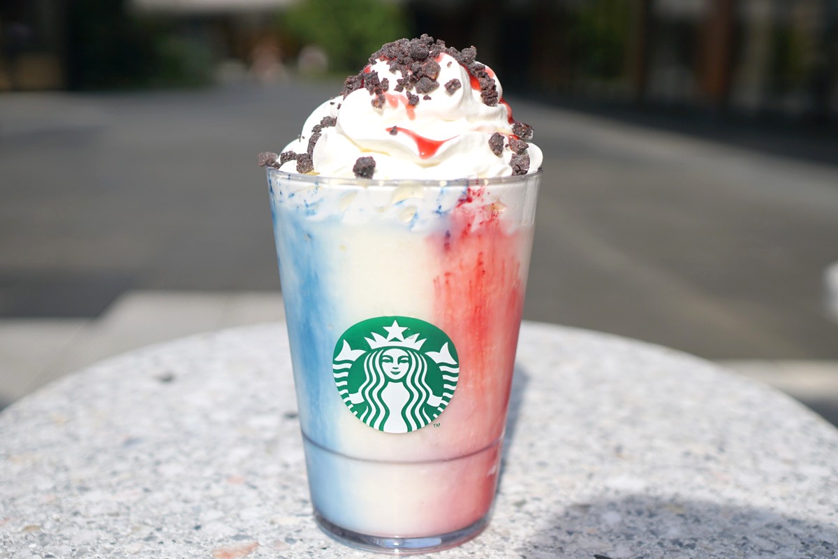 「メラ メーラ フラペチーノ®」Tallサイズのみ 678円(持帰り)、690円(店内利用)