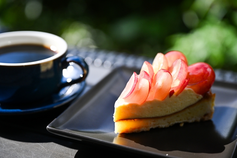 長野県生まれのブドウ、クイーンルージュを使った「クイーンルージュタルト」1430円※数量・期間限定