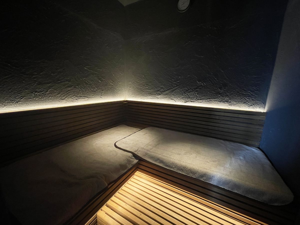 「Room2 deux（どぅ）」 