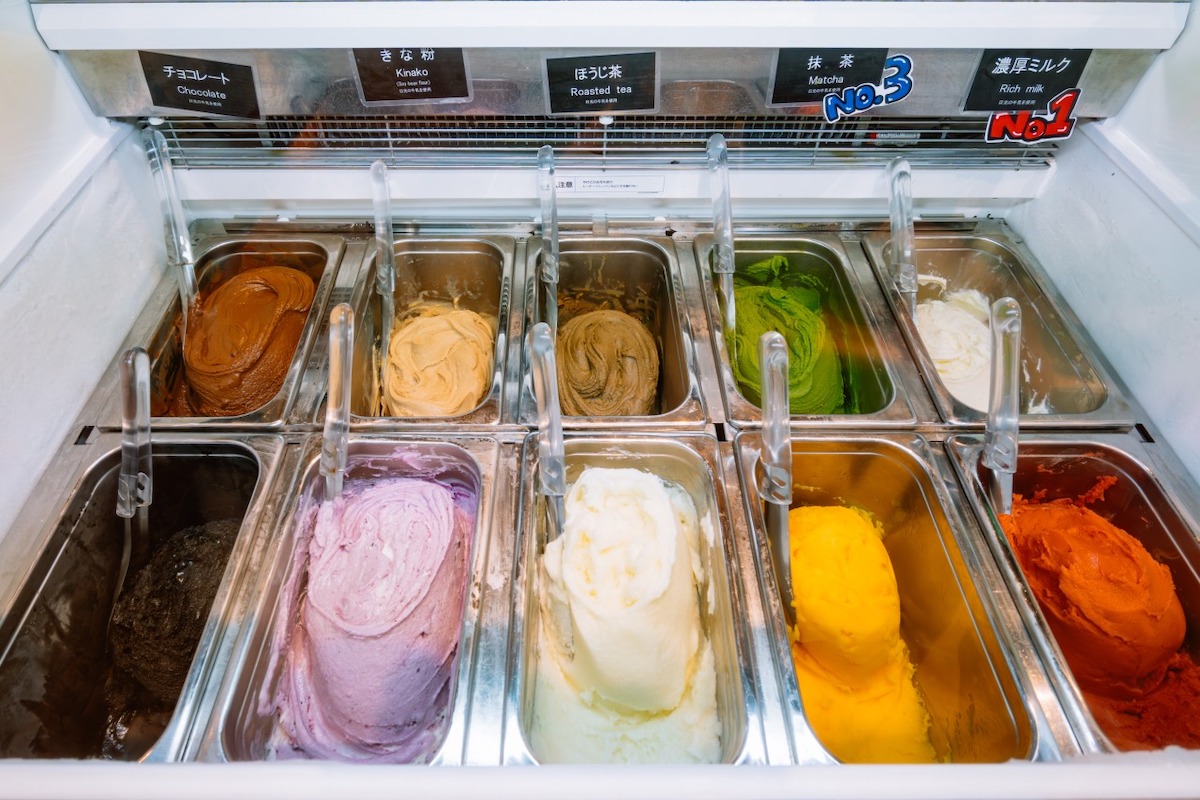 S9, S 18-40 F4.5-6.3 / 18mm, 1/60sec, F6.3 ISO640, LUT Sample LUT2 ©6151