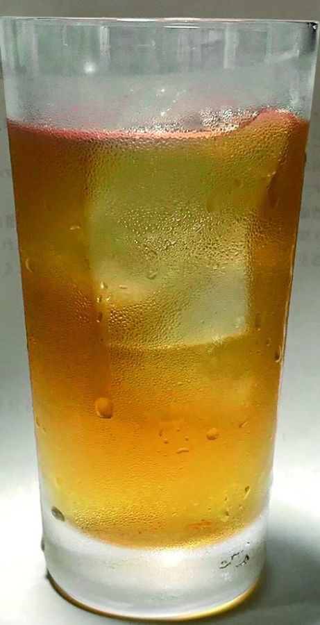 「バーボンの富士のほうじ茶割り」880円