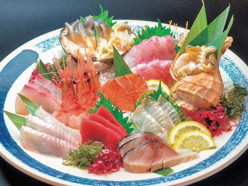 「刺身10点盛り合わせ」5500円