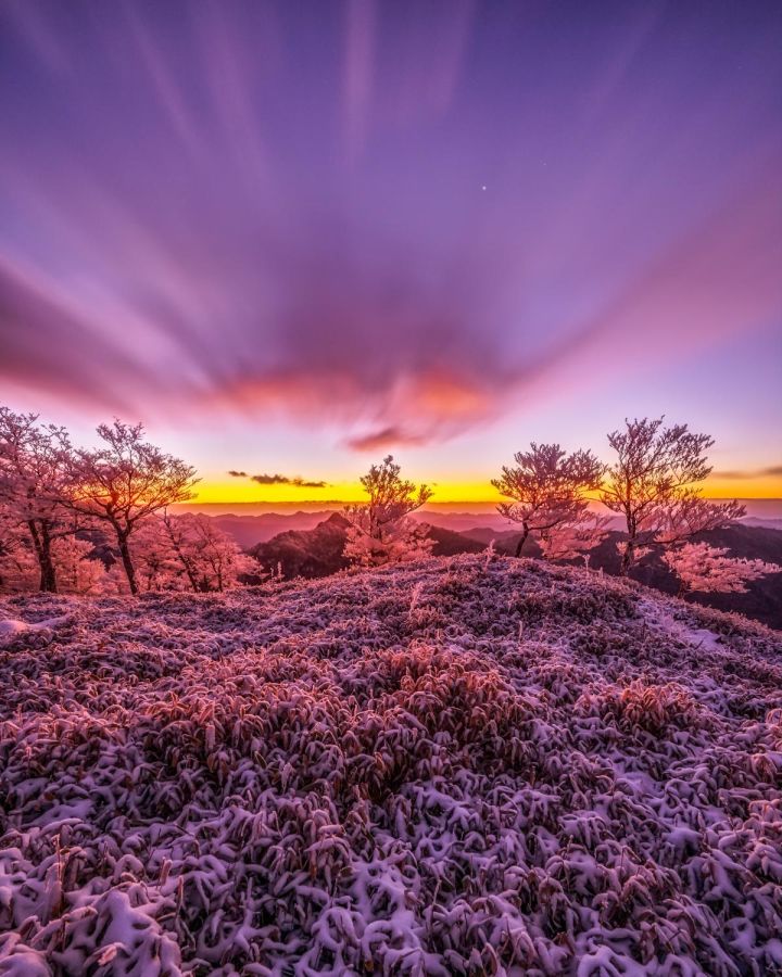 2023年優秀受賞作品：続日本百名山に選ばれている“釈迦ヶ岳”。ピラミッド型の山頂からは360度山々が見渡せる