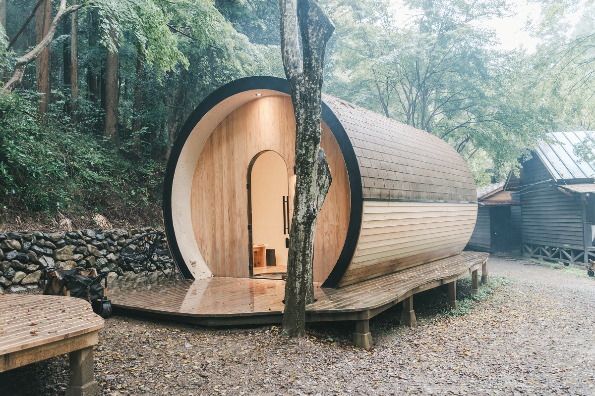 筒のような形状になっているタイニーハウスの「オーバル」