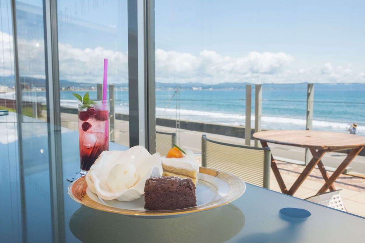 【函館】海辺の隠れ家カフェ「Cafe Laminaire」でくつろぎの時間を過ごす│北海道