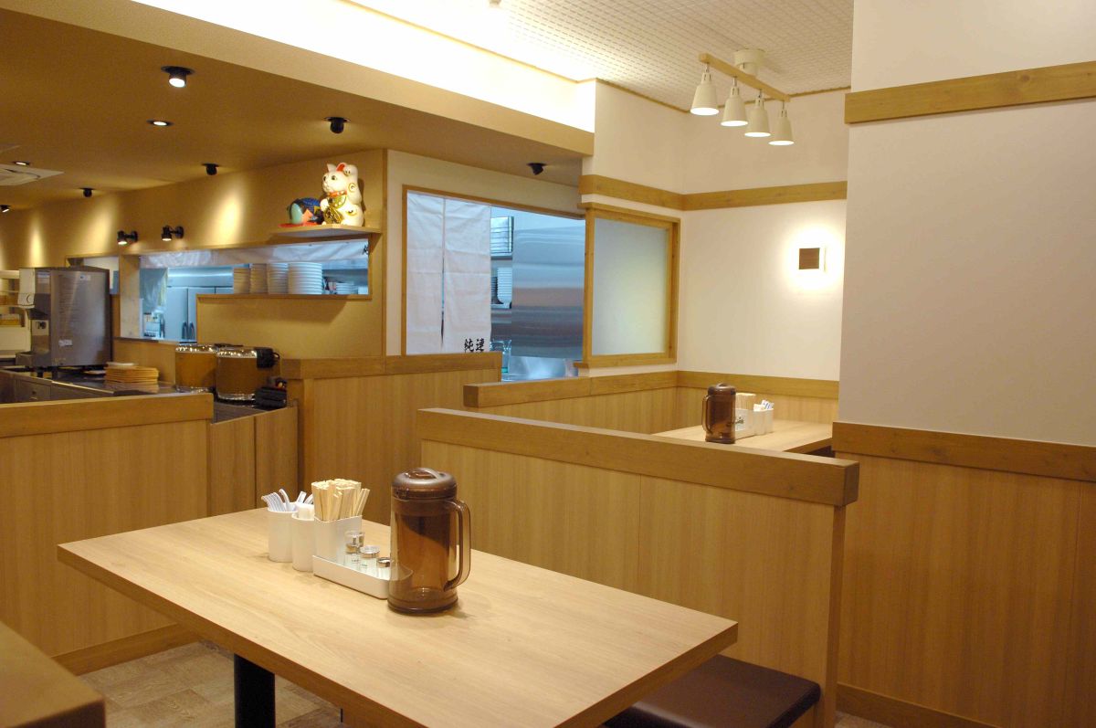 さっぽろ純連の店内