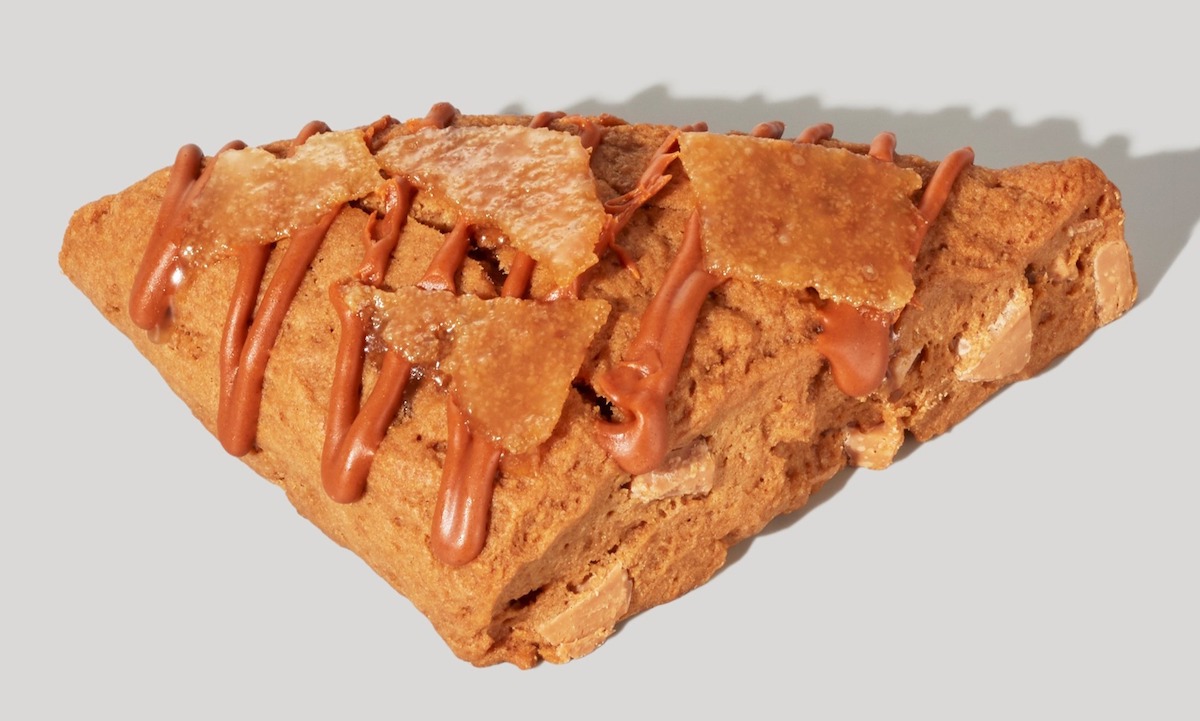 「キャラメルトフィースコーン」330円