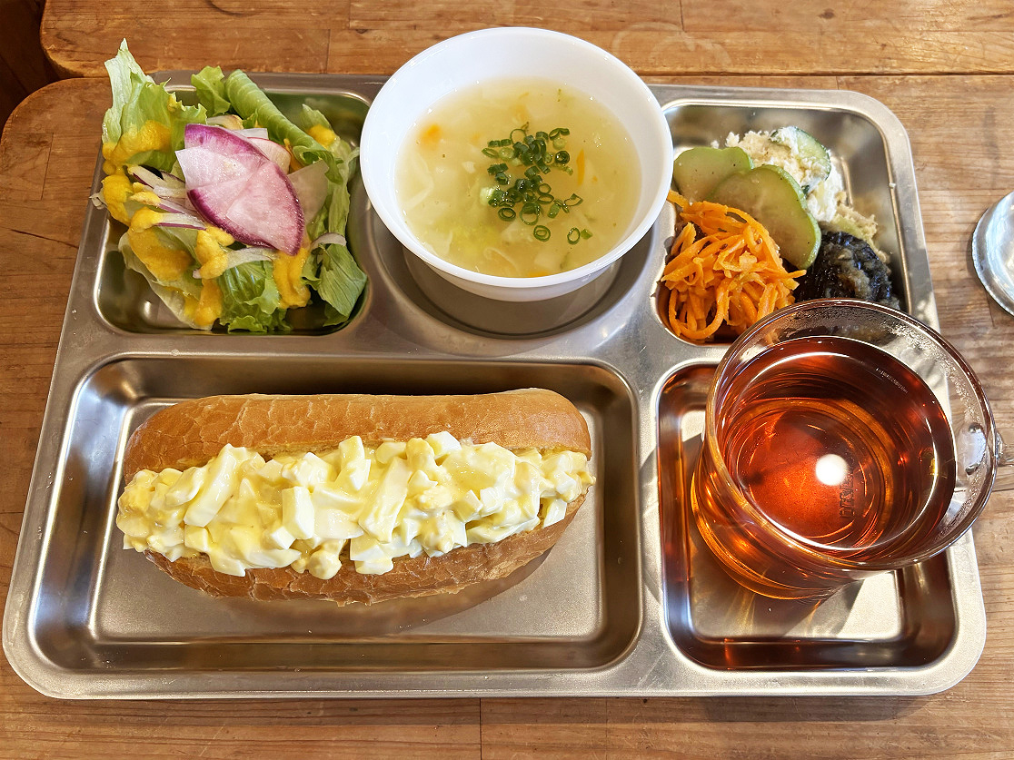 【埼玉】里山で味わうヘルシーランチ！ 「分校カフェMOZART」はノスタルジックな雰囲気も素敵