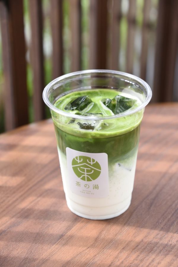 抹茶ラテ770円、濃厚抹茶ラテ880円。