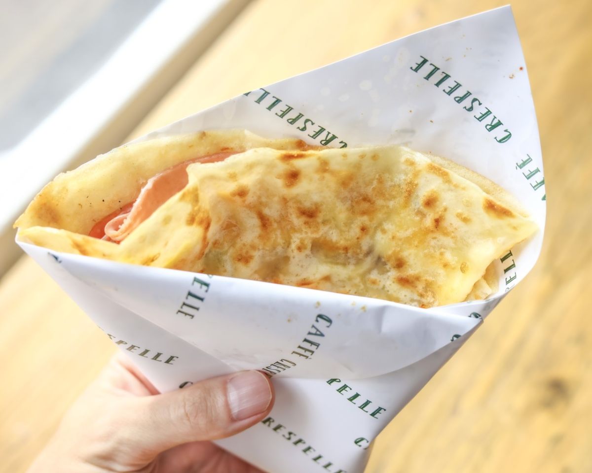 チーズのクセを生かすはちみつのまったりとした甘さと生地の香ばしさ。一言、大好きです。