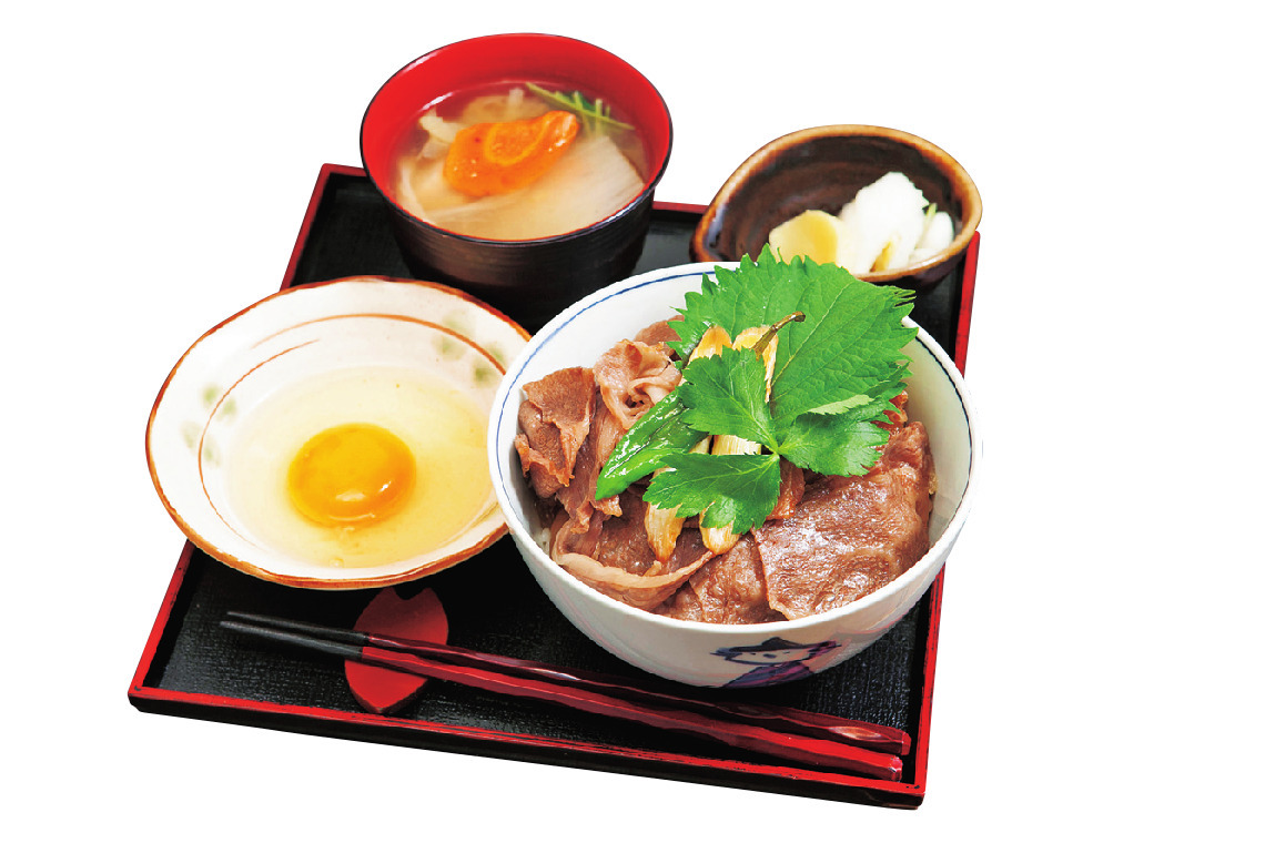 「神戸牛丼」並1650円（＋卵110円）、大盛り1870円