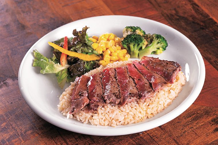 Jolly Jellyfish 元町公園店「ビーフステーキピラフ 」1680円