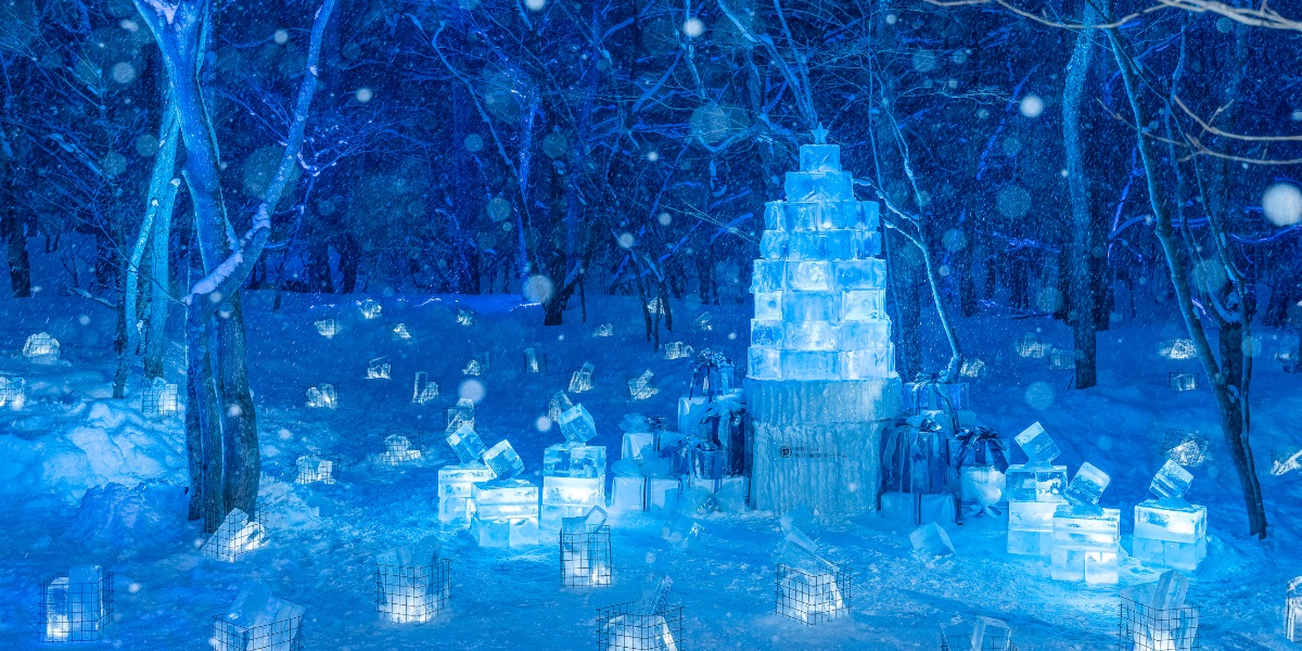 2024年12月9日～25日に開催！「星野リゾート　奥入瀬渓流ホテル」の「氷瀑クリスマス」