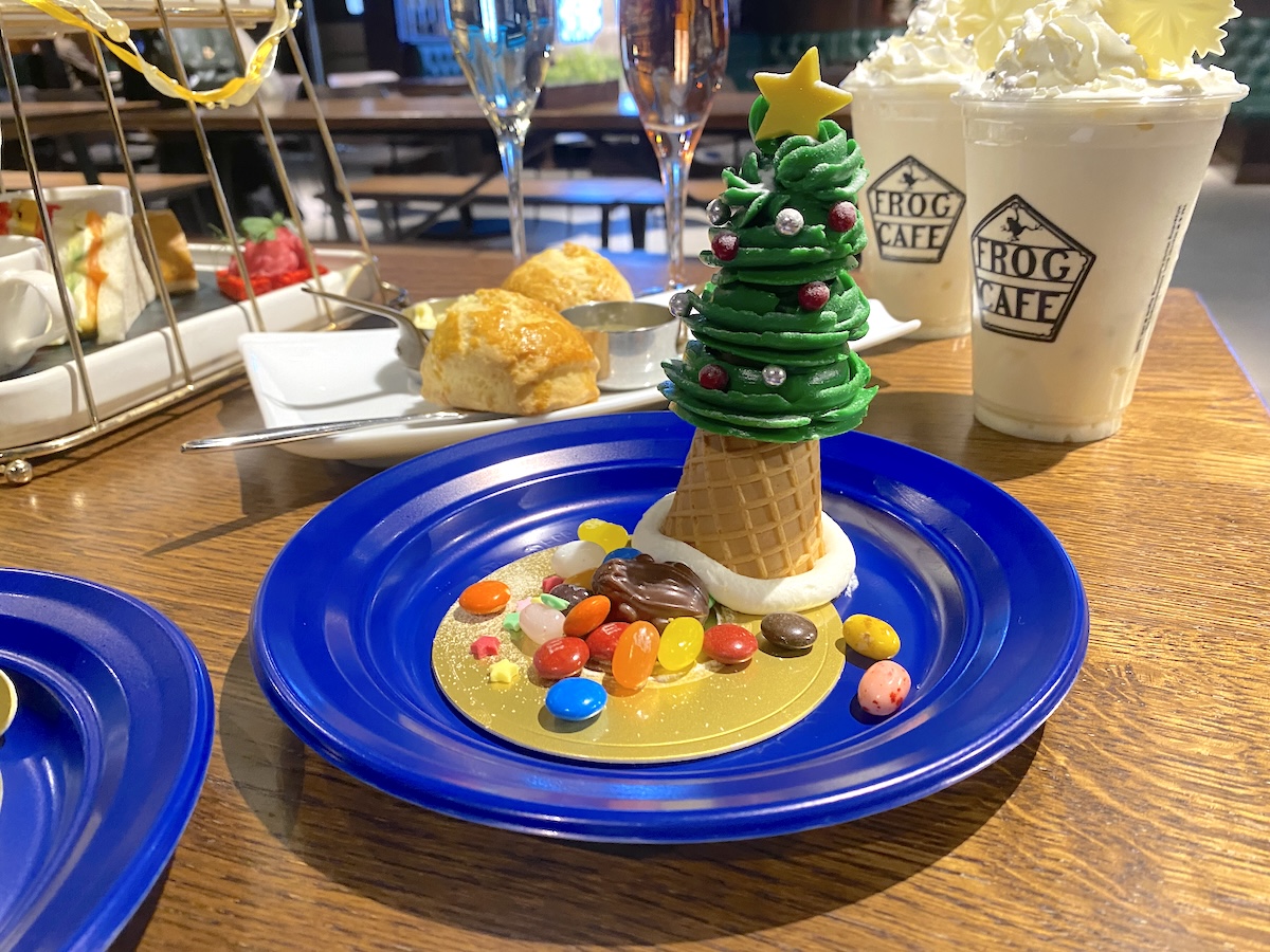 「クリスマスサプライズコーン」800円