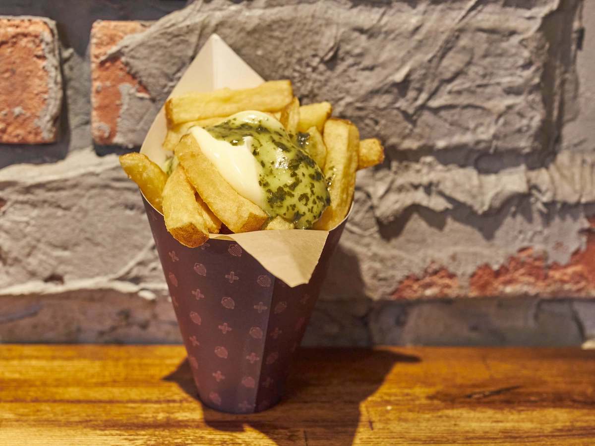 「グランデサイズ」 640円＋「バジルマヨ」 50円