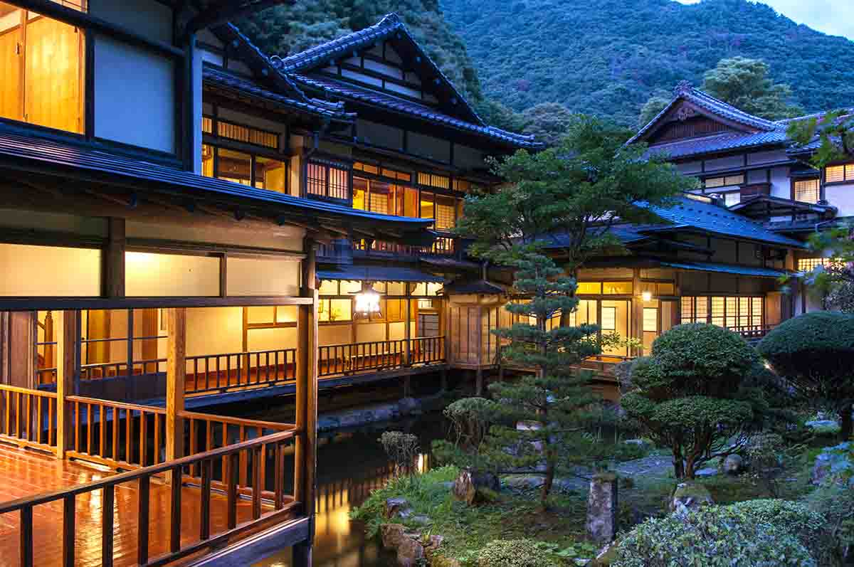 るるぶ 1986年5月号 いい湯　いい味　いい旅館 るるぶ 1986年5月号 いい湯 いい味 いい旅館 るるぶ温泉＆宿