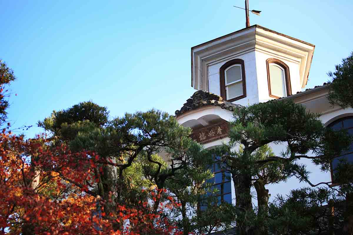 新井旅館で一番古い建物・青州楼は、今も昔も変わらぬ姿