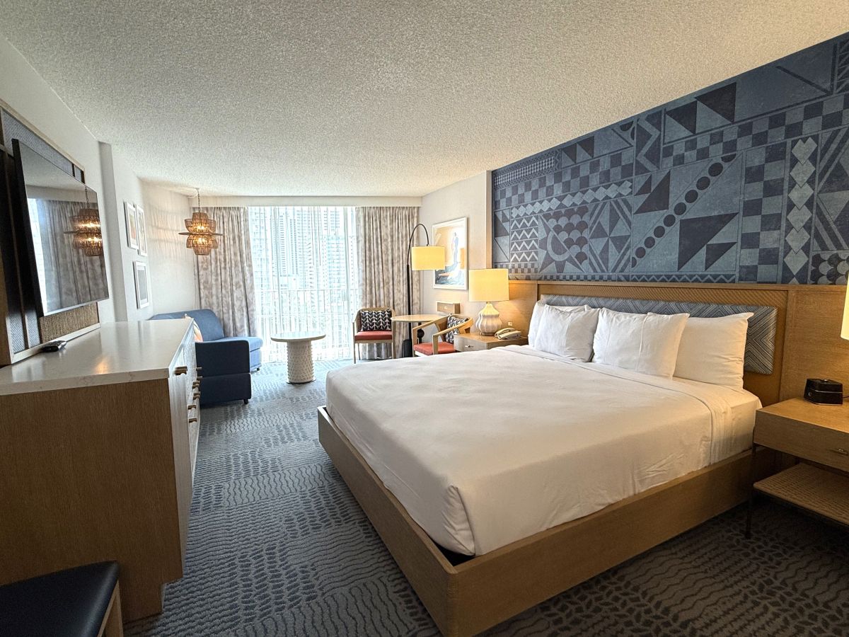 ワイキキビューのダブルベッドの客室