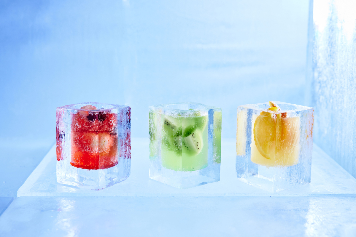 「氷のフルーツカクテル」